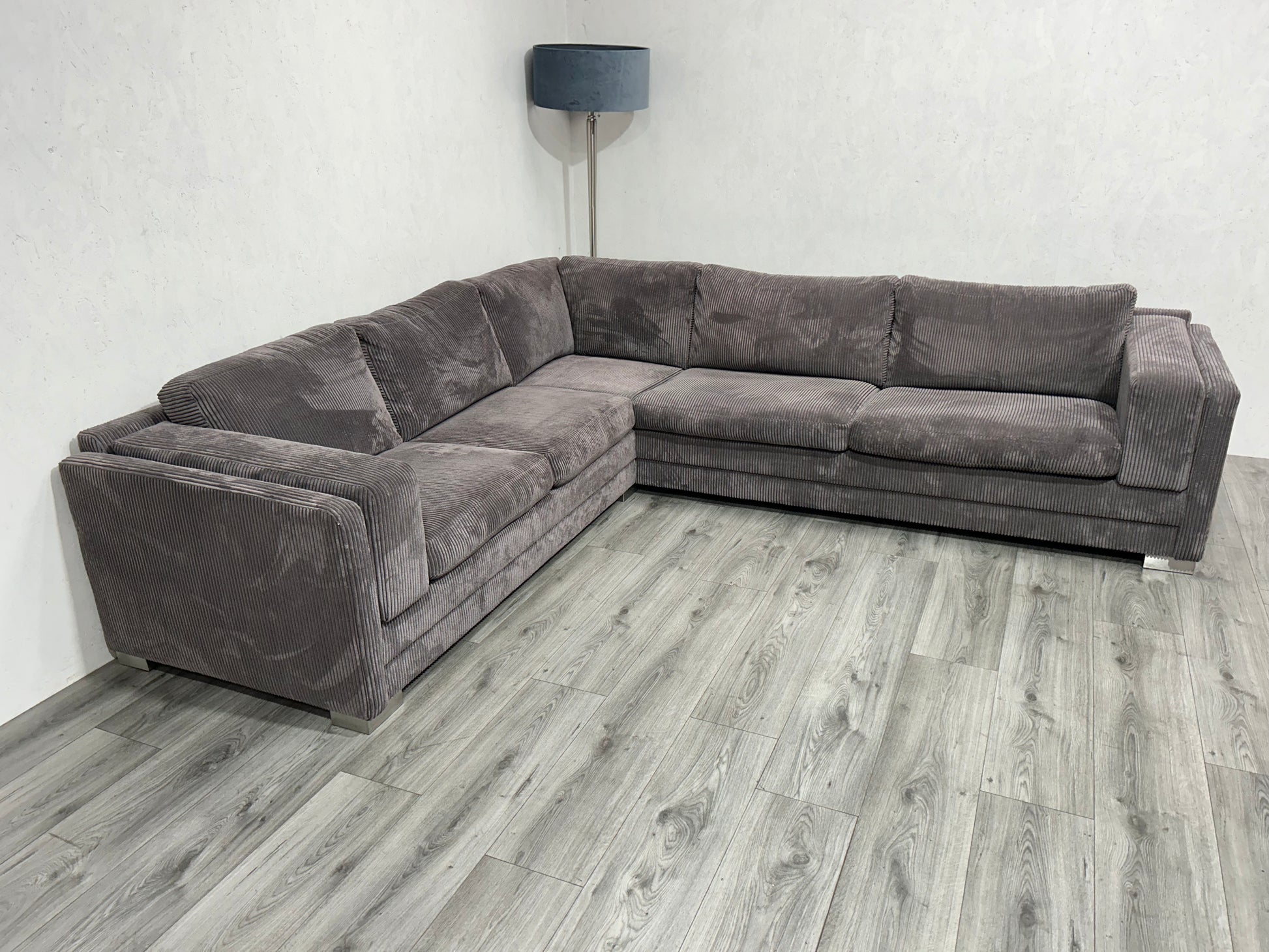 2x Verkocht Antraciet Ribstof Hoekbank ~ Nieuwstaat - Banken Bazaar