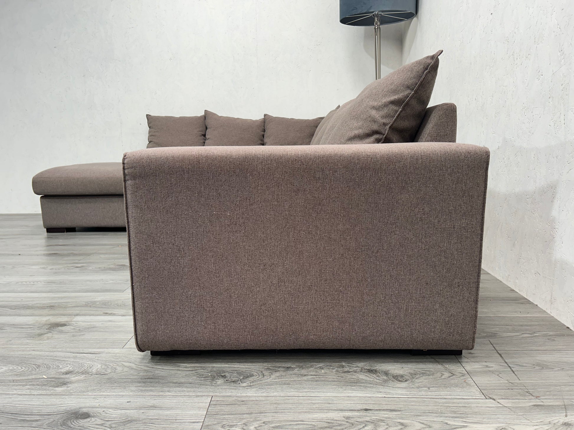 Licht Bruine Hoekbank ~ Losse Kussens Met Afneembare Hoezen - Banken Bazaar