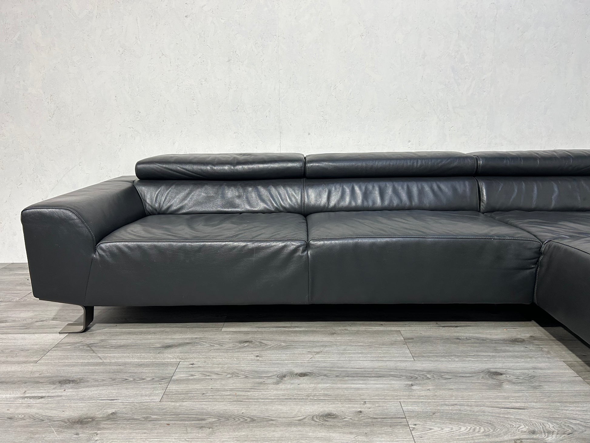 Zwarte Echt Lederen Hoekbank ~ Verstelbare Hoofdsteunen - Banken Bazaar