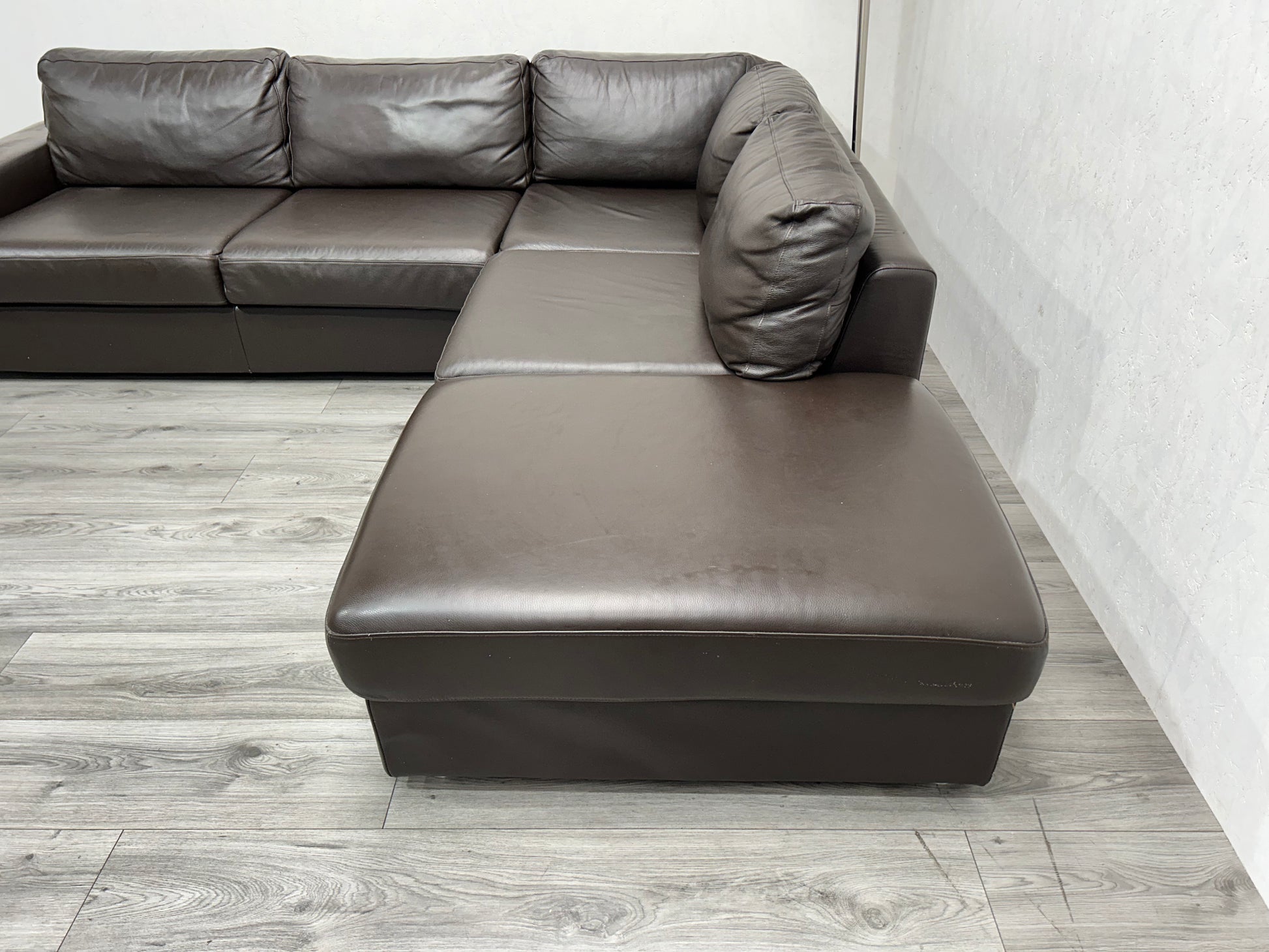 Goossens Echt Lederen Bruine Hoekbank ~ Hocker - Banken Bazaar
