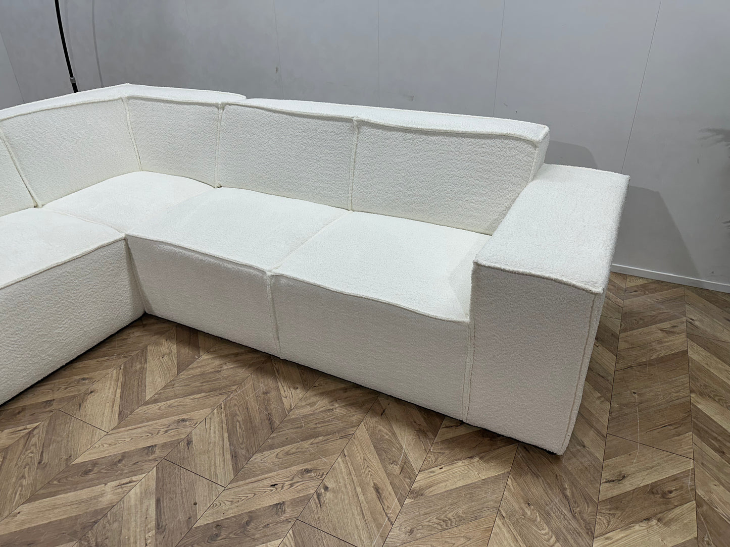 !Showroommodel! Witte Bouclé Hoekbank