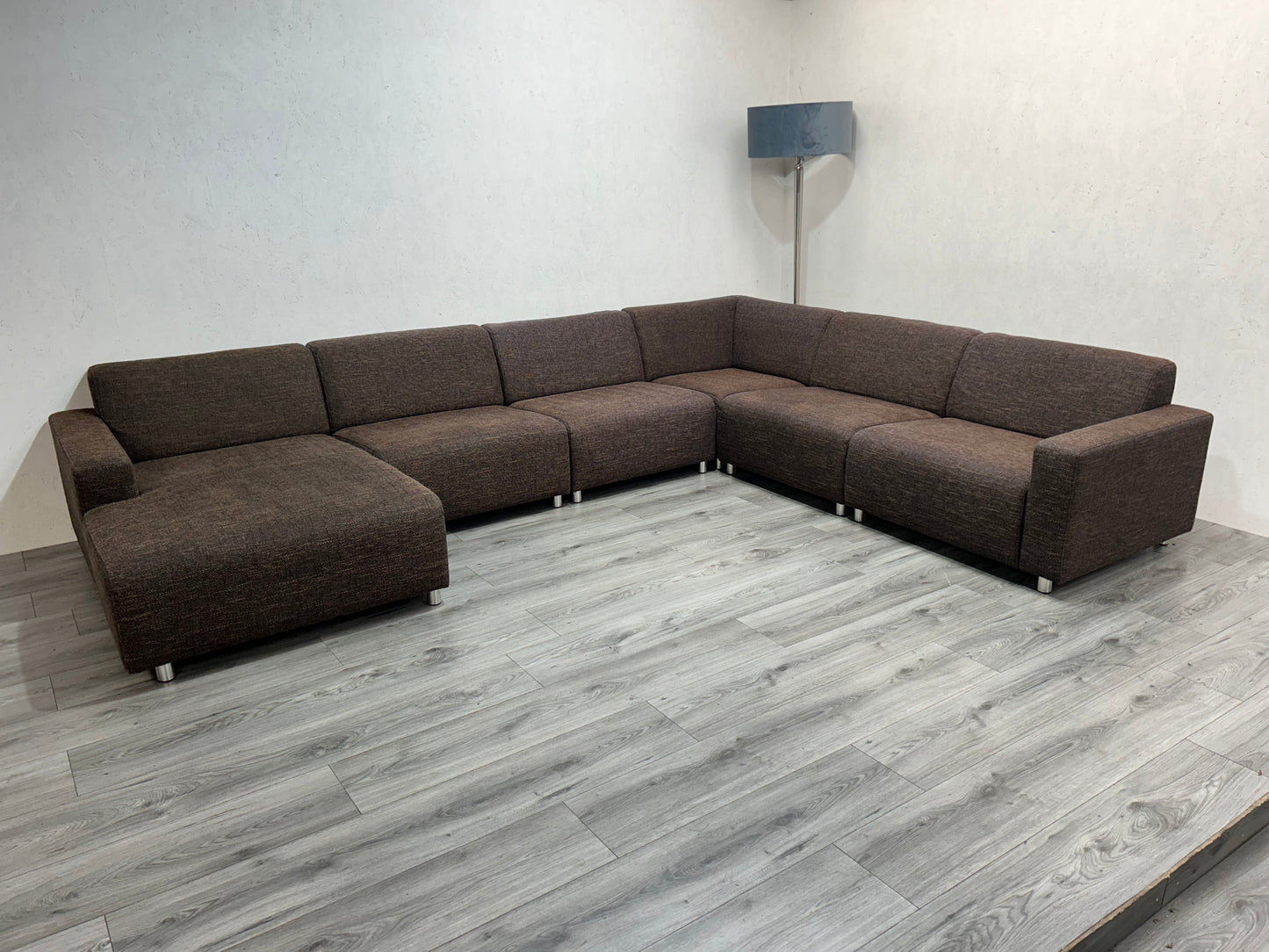 Bruine U Bank ~ Vaste Kussens