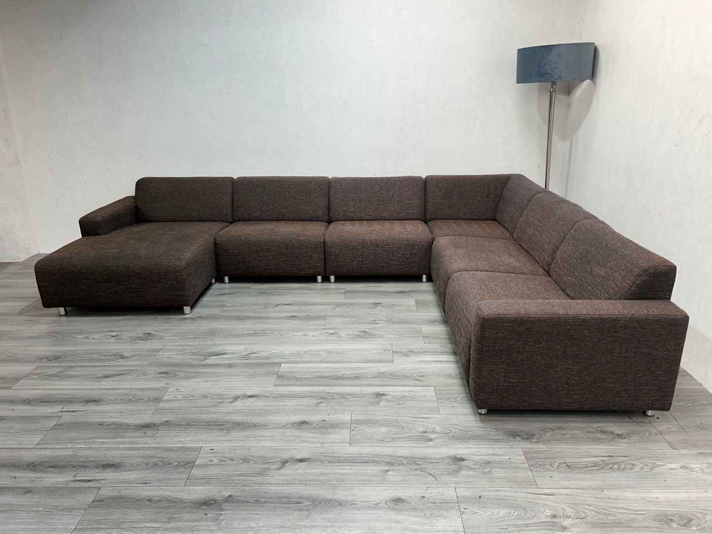 Bruine U Bank ~ Vaste Kussens