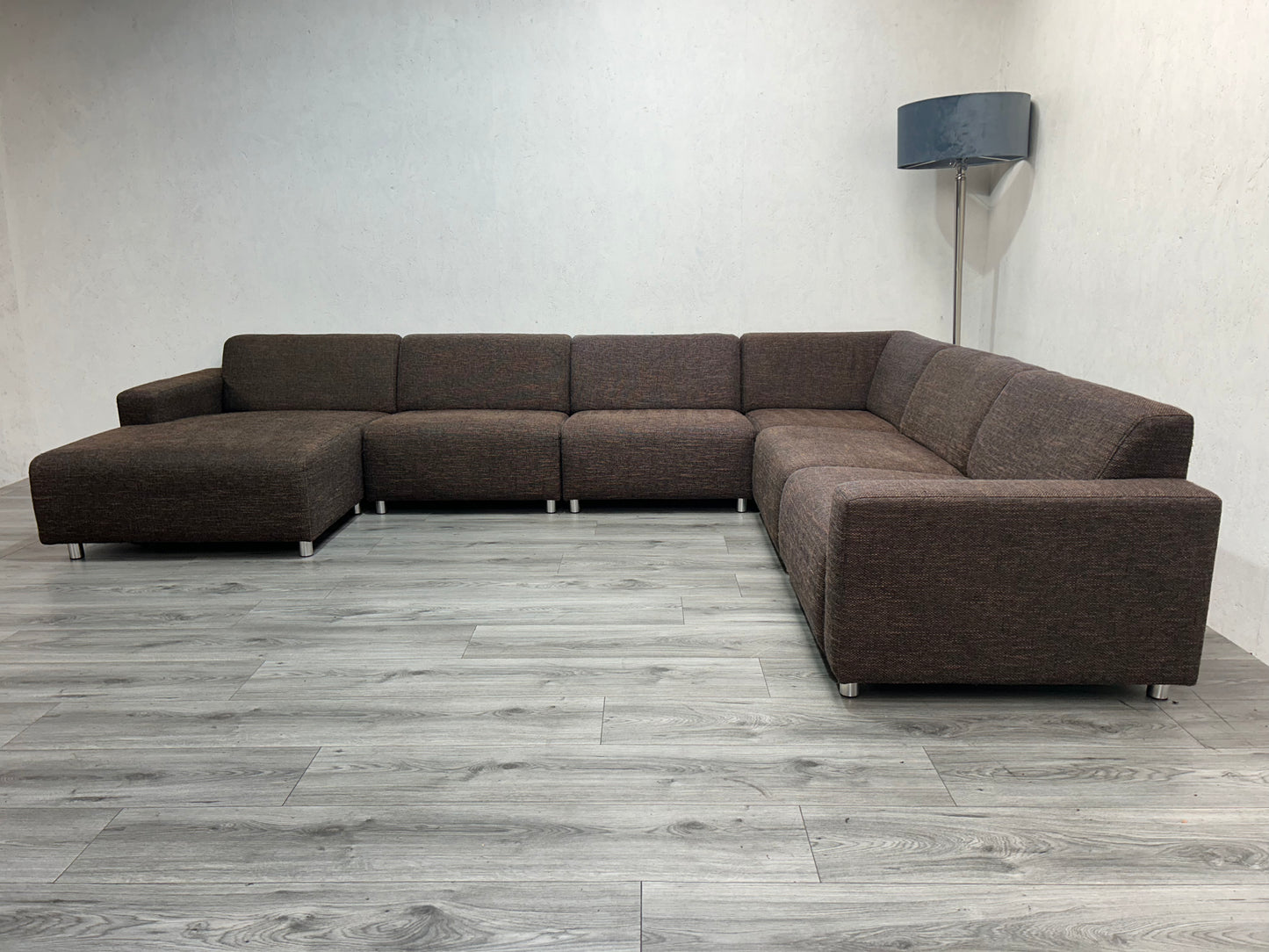 Bruine U Bank ~ Vaste Kussens