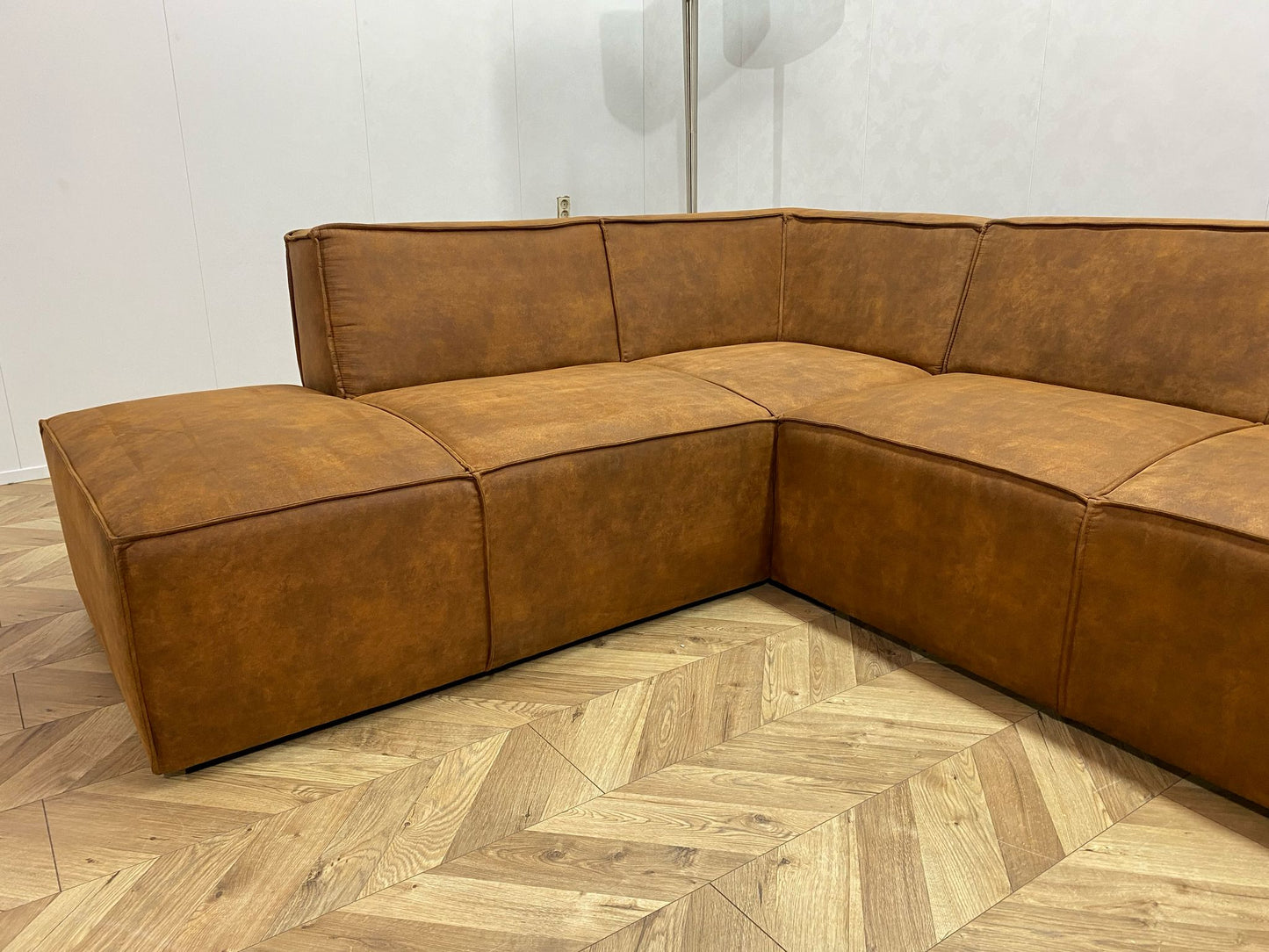 Cognac Bruine Hoekbank ~ vaste kussens