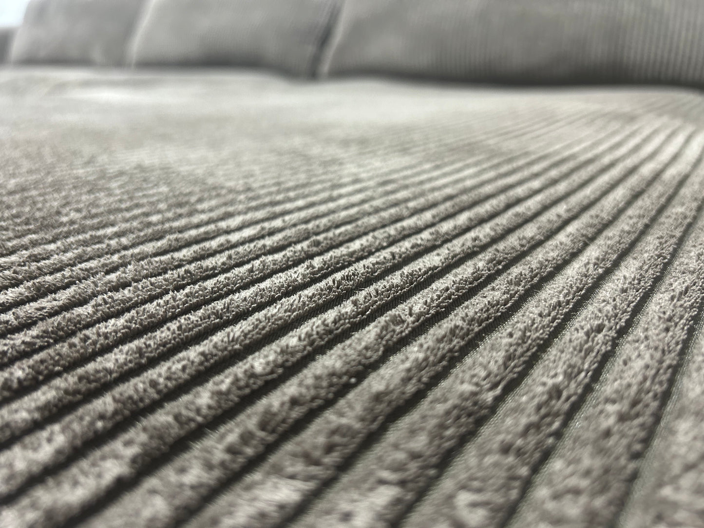 Taupe Ribstof Hoebank ~ Losse Kussens Met Afneembare Hoezen