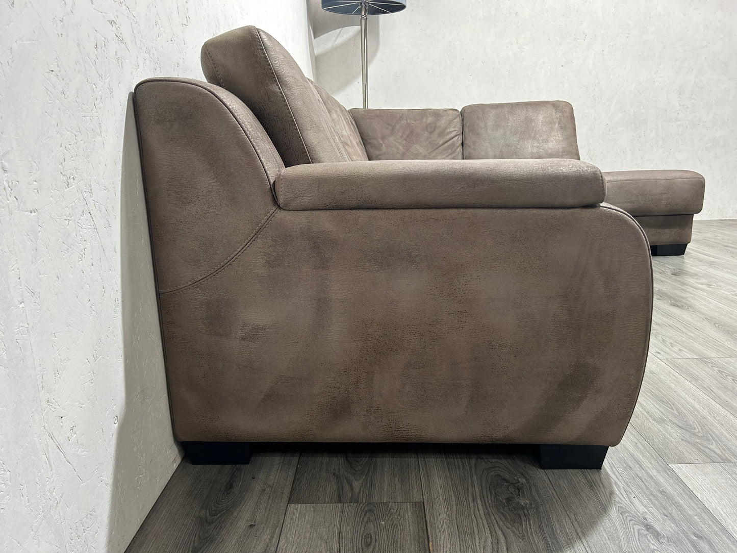 Bruine Suède Leren Hoekbank ~ Vaste Kussens