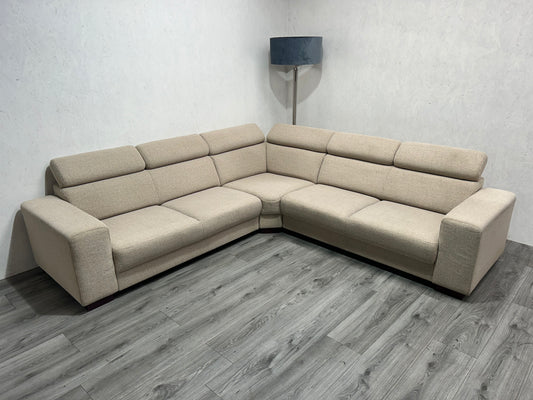 Beige Hoekbank ~ Verstelbare Hoofdsteunen ~ Nieuwstaat