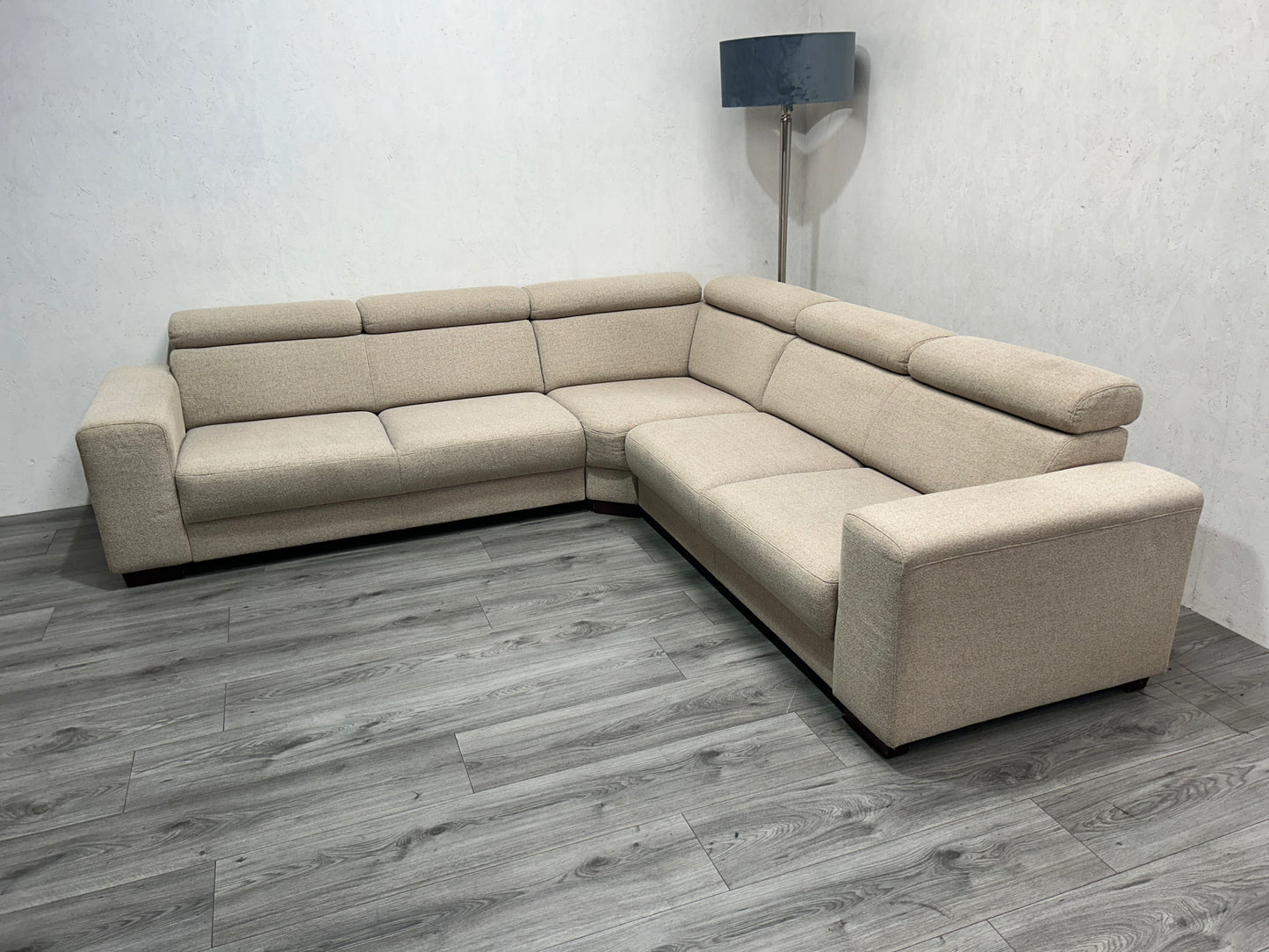 Beige Hoekbank ~ Verstelbare Hoofdsteunen ~ Nieuwstaat