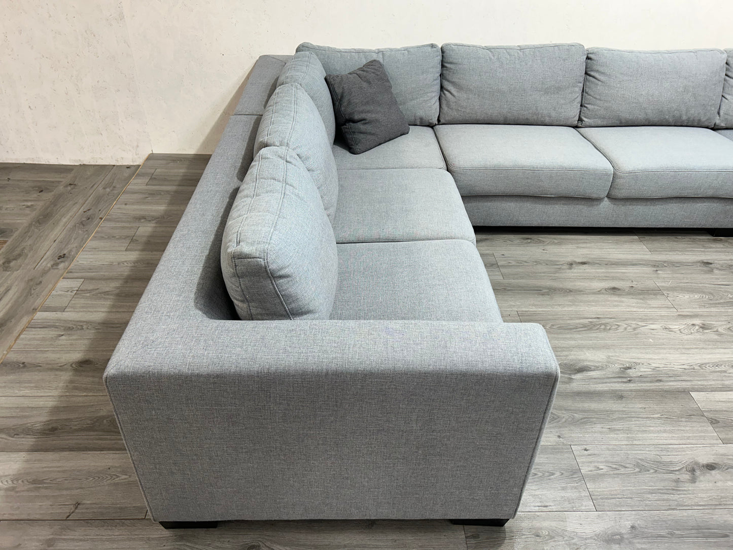 Ruime Licht Grijze U Bank ~ Losse Rugkussens Met Afneembare Hoezen