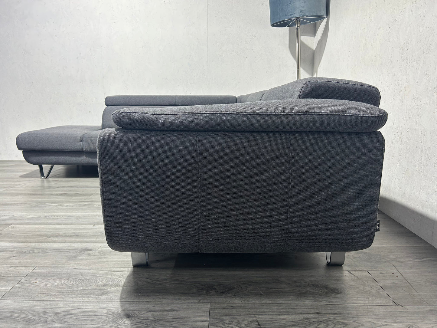 !Showroom Model! H&H Grijze Hoekbank ~ Verstelbare Hoofdsteunen ~ Uitschuifbare Zittingen