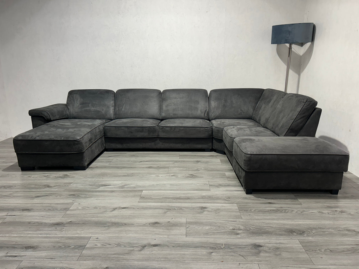 !Showroom Model! Antraciet Suède Lederen U Bank ~  Opbergruimte