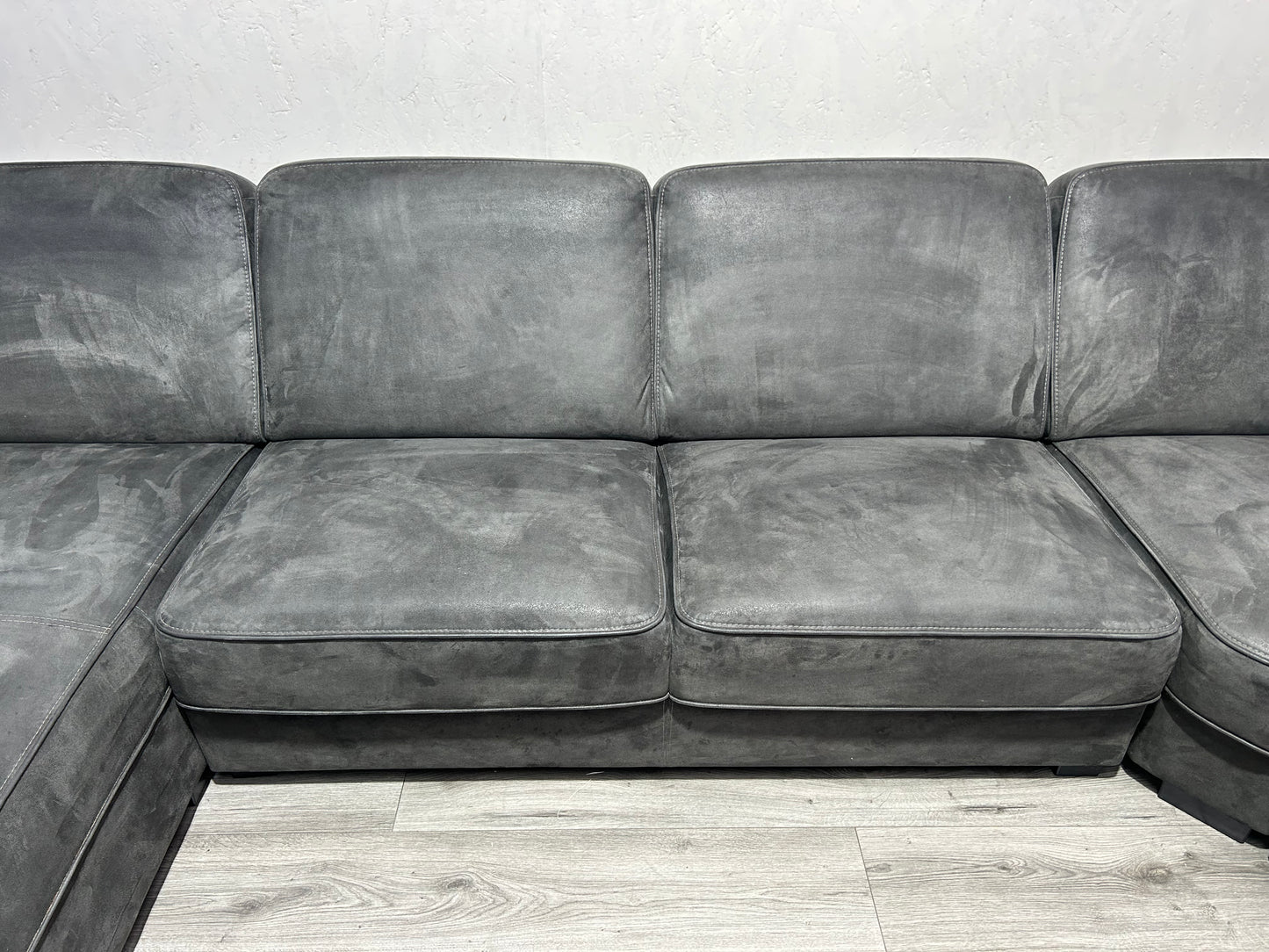 !Showroom Model! Antraciet Suède Lederen U Bank ~  Opbergruimte