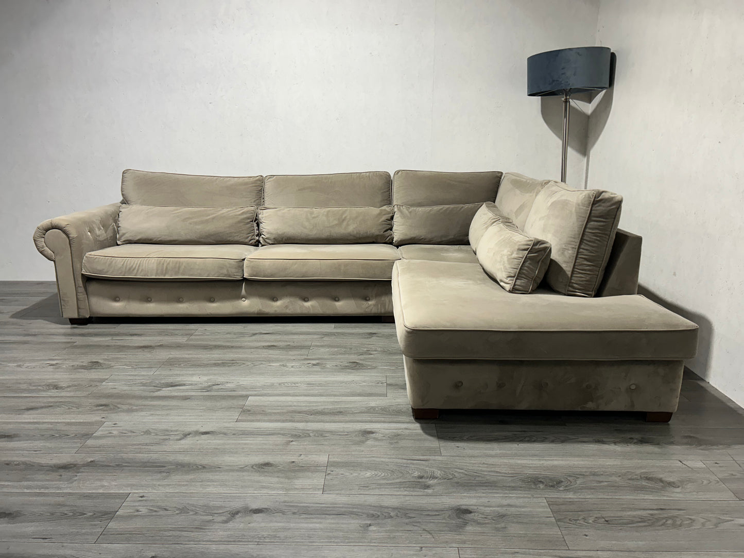 !Showroom Model! Beige Velvet Hoekbank
