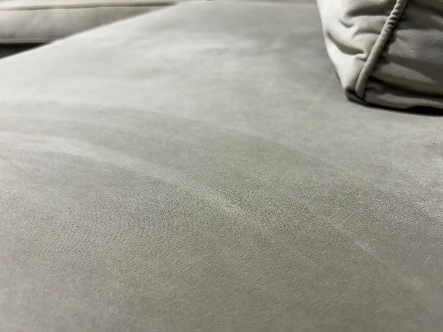 !Showroom Model! Beige Velvet Hoekbank