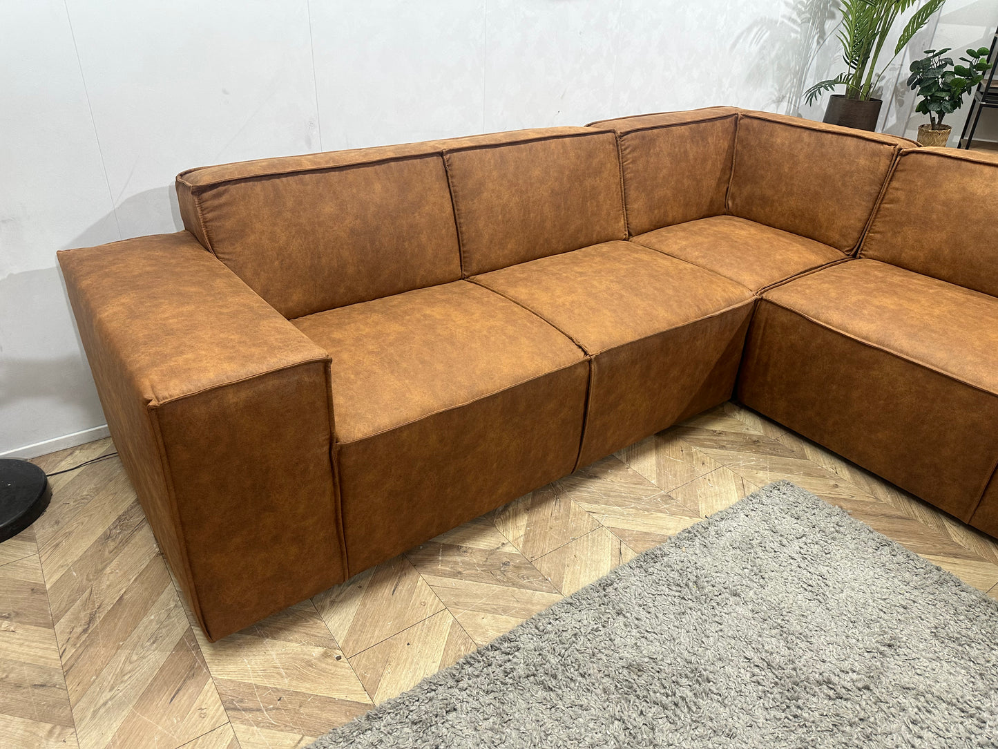 !Showroommodel! Cognac Bruine Suède Stoffen Hoekbank