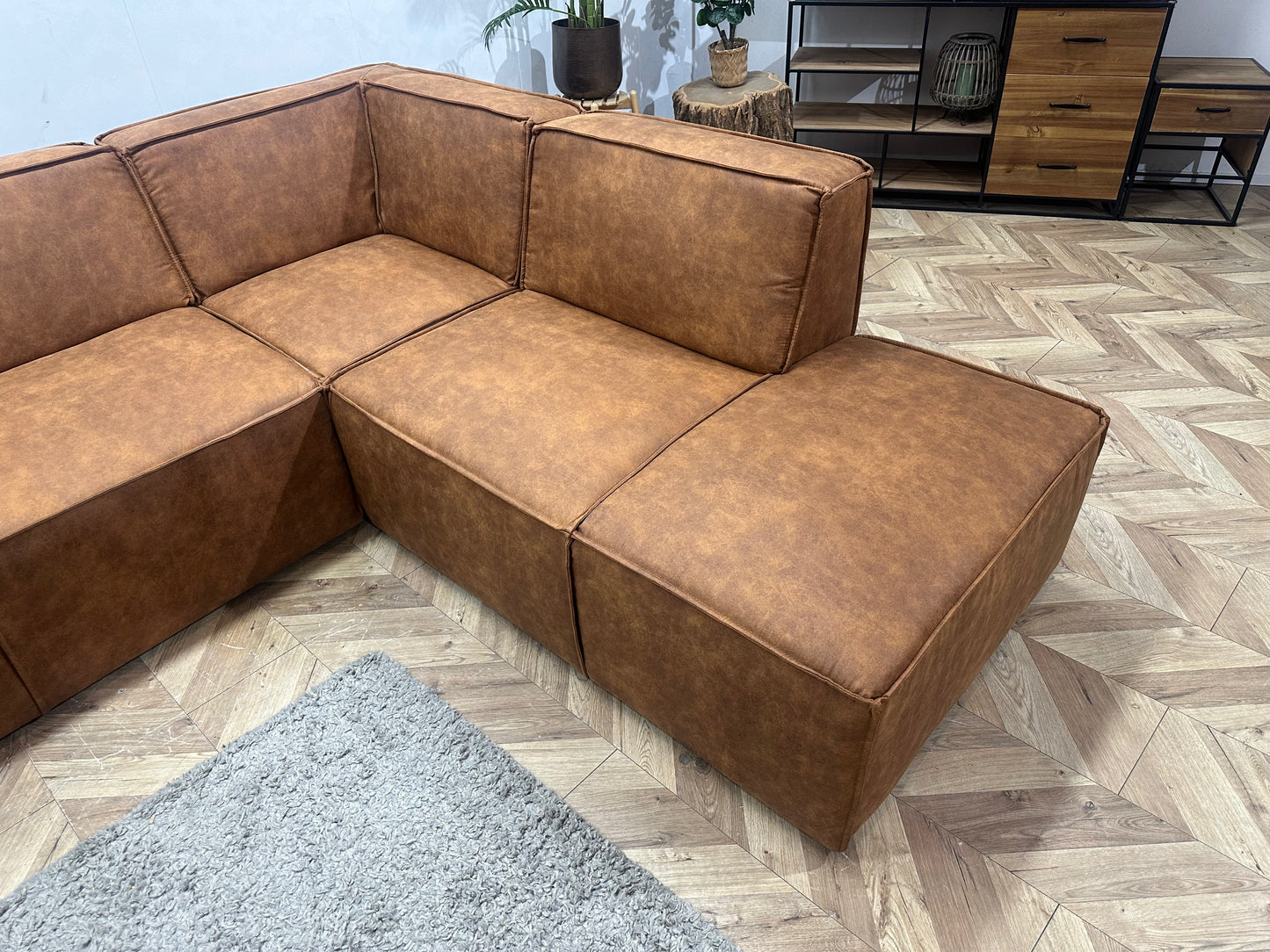 !Showroommodel! Cognac Bruine Suède Stoffen Hoekbank