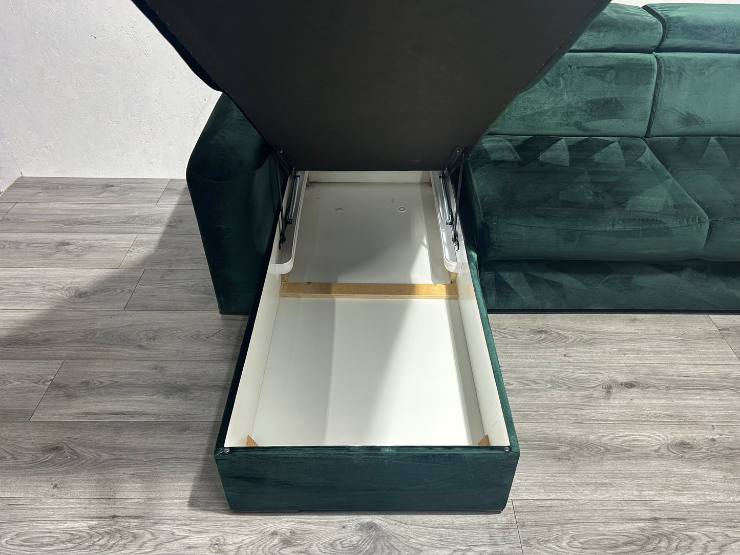 !Showroom Model! Donker Groene Velvet U Bank ~ Slaapfunctie ~ Opbergruimte