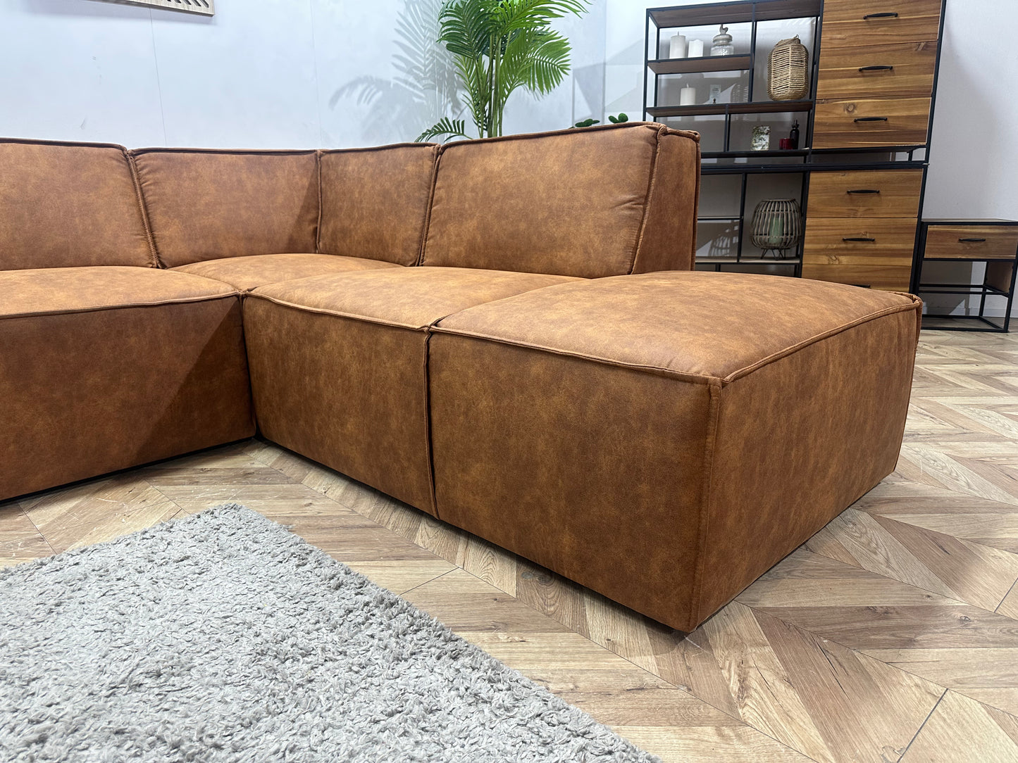 !Showroommodel! Cognac Bruine Suède Stoffen Hoekbank