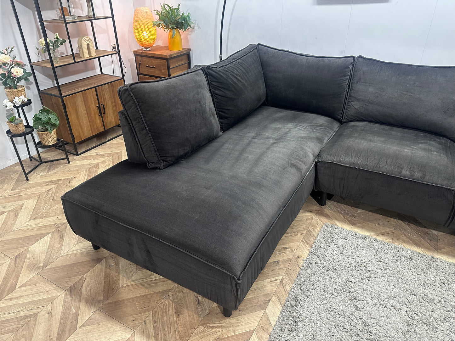 Antraciet Velvet Hoekbank ~ Losse Rugkussens Met Afneembare Hoezen